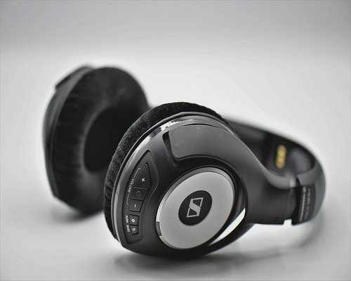 Gaming audio headset and accessories